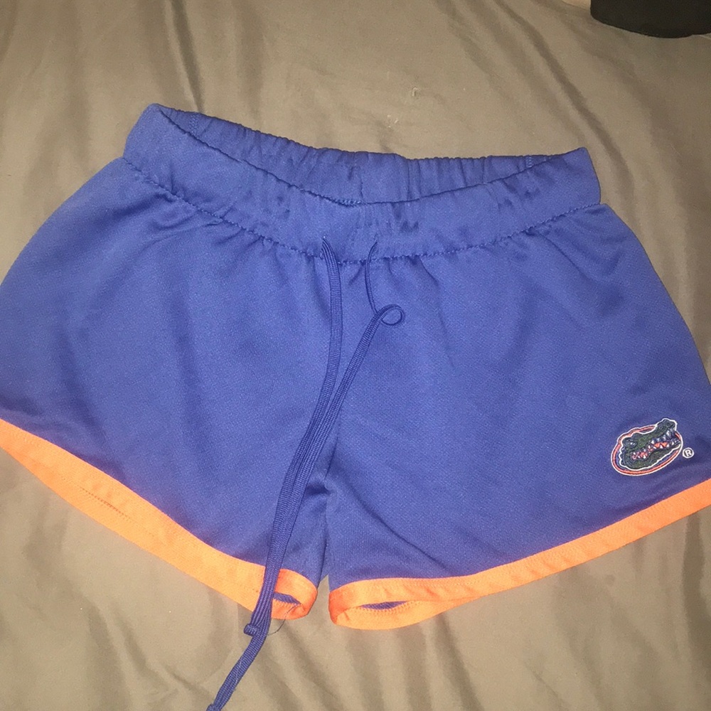 comfy gator athletic shorts